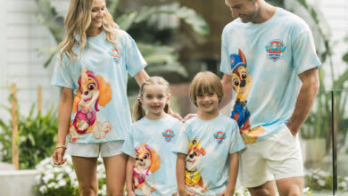 Family Vacation Shirts That Balance Comfort, Style, and Travel Ease